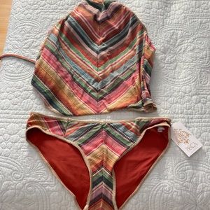 Brand new never worn Becca 2 piece swimsuit Top is M but bottom is large.